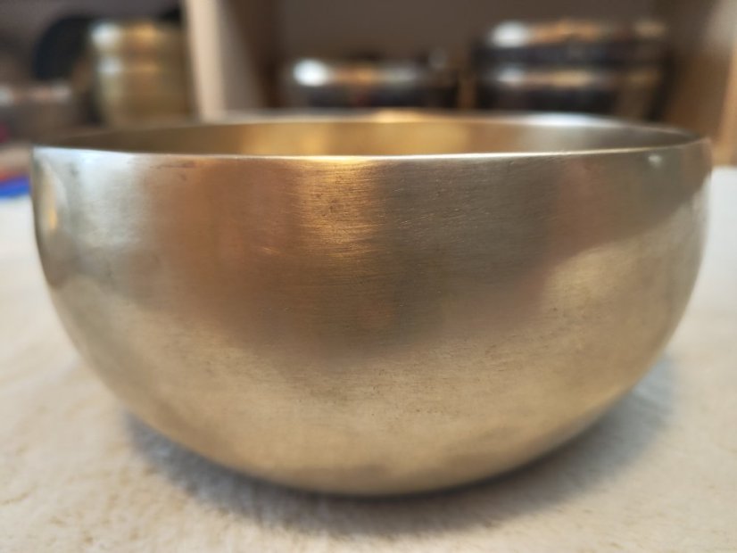 Matná tibetská mísa B3 17,5cm