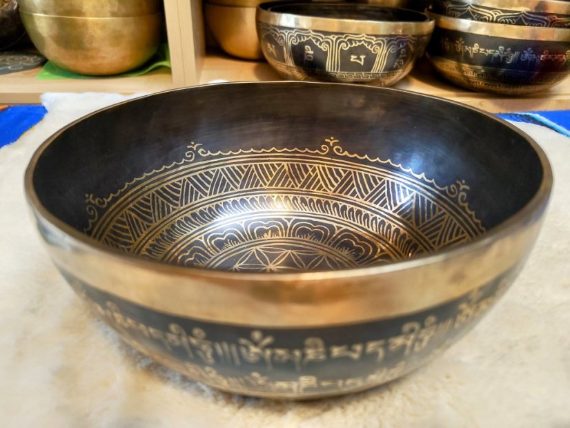 Zdobená tibetská mísa C#3 23,5cm