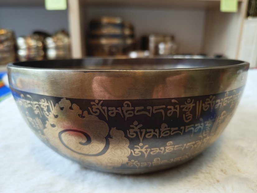 Zdobená tibetská mísa C3 23cm