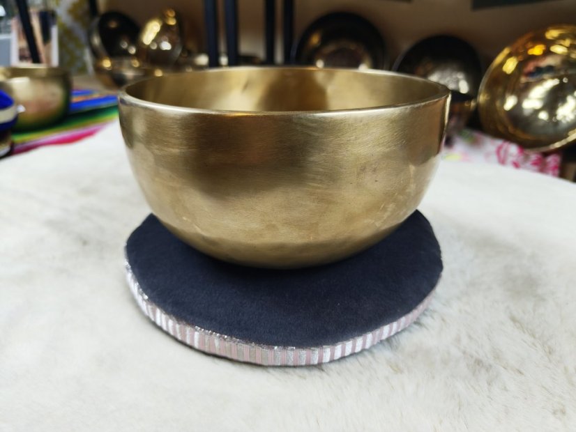 Polštářek pod tibetskou mísu průměr 20cm - různé barvy - Barva: Šedá
